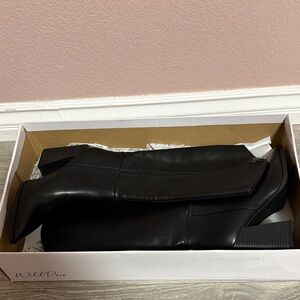 Wild Pair Elegant Black Heeled Boots
